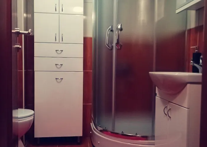 アパート Simovic,