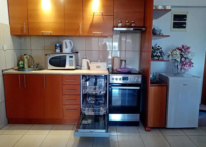 アパート Simovic,